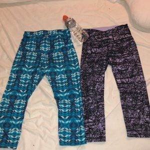 2 for 1! Old Navy Active cropped tights